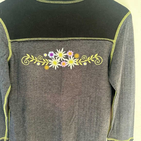 Alp N Rock Vail Henley Top Edelweiss Floral Accents - Picture 8 of 8